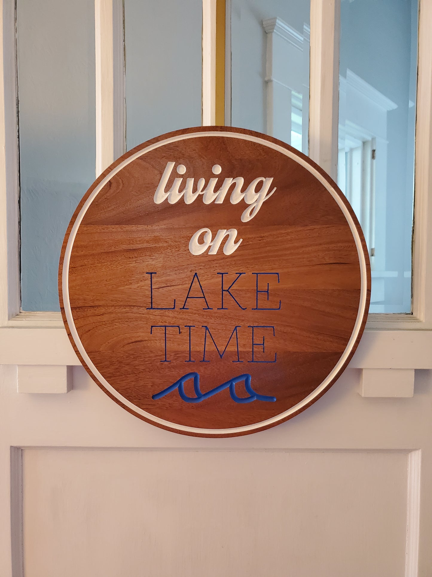 18" Round - Living on Lake Time